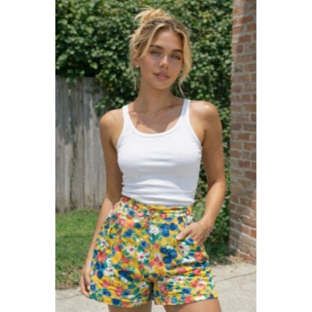 Floral High-Rise‎ Women's Shorts - Yellow Multi